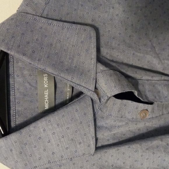 Michael Kors - Picture 2 of 4